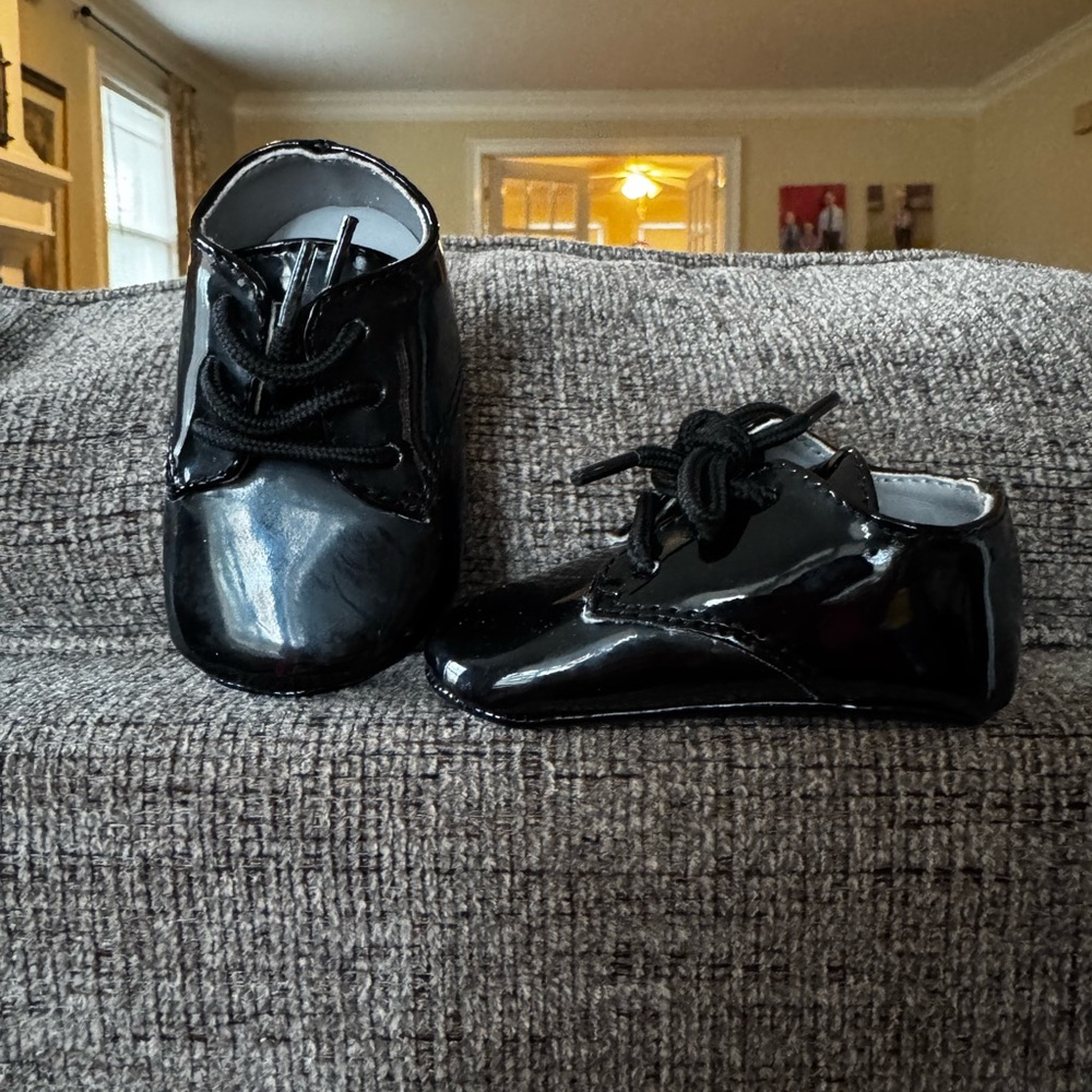 Shiny Black Baby Walker Shoes great condition. Size 1